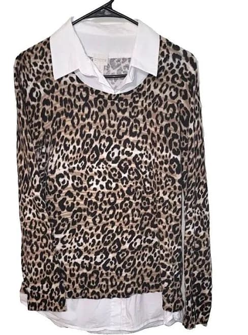 Chicos Womens Sz 1 Leopard Print White Collar Long Sleeve Knitted Top