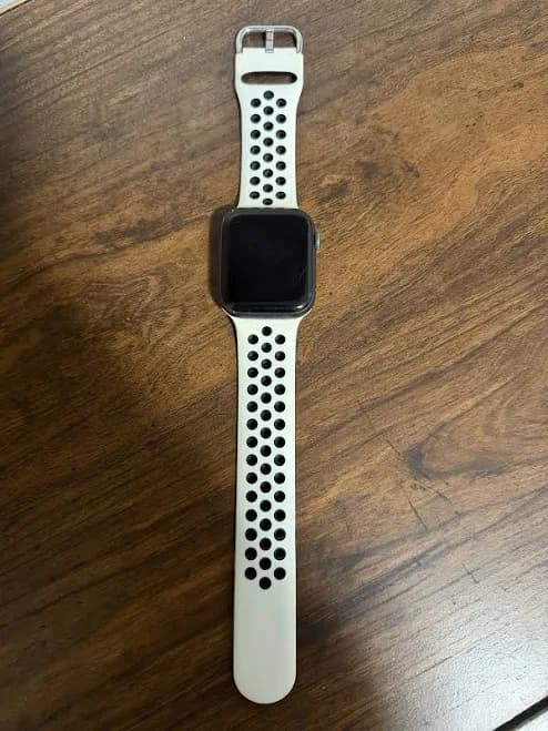 Apple Smartwatch Black Aluminum Case White/black Silicone Band Ios