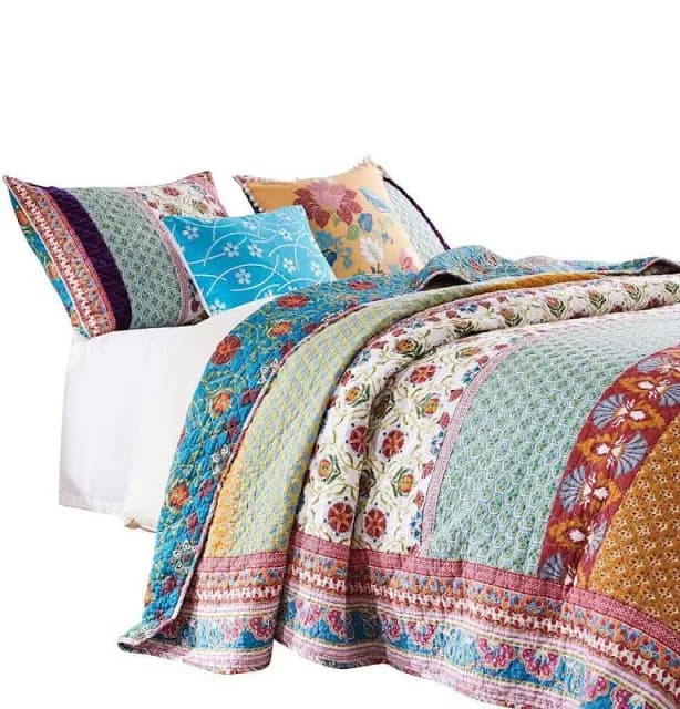 Benjara Sama 5 Piece Reversible Full Quilt Set