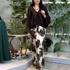 Elegant Sexy Print V-neck Top and Skirt Two Piece Set – Extremely Beautiful LLC