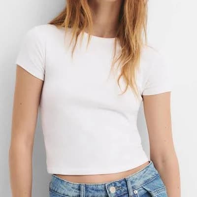 Pull&Bear Women's Fitted T-Shirt