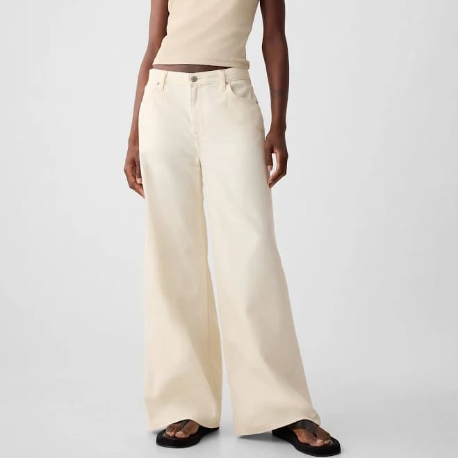 Gap Women's Mid Rise Ultrasoft Baggy Jeans