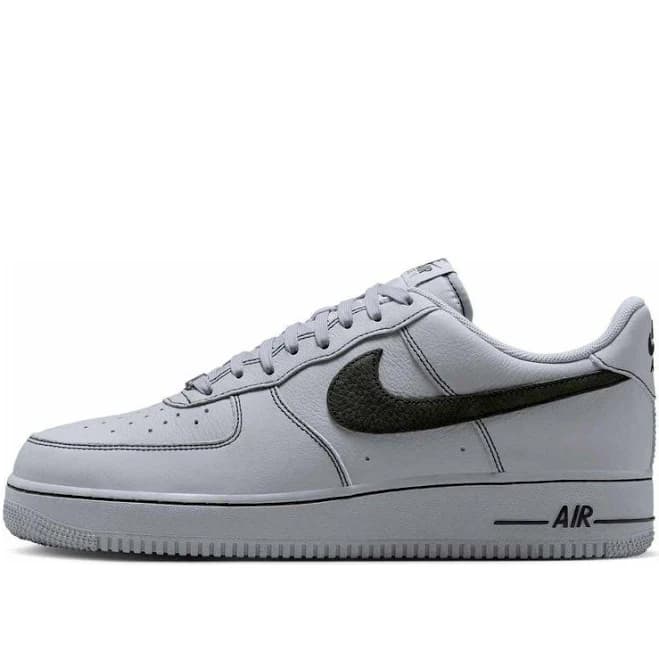 Nike Men's Air Force 1 '07 LV8