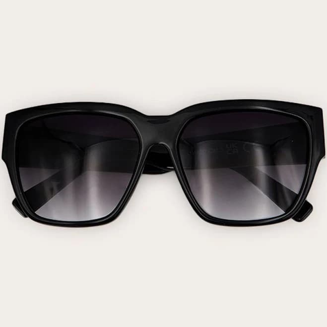 PrettyLittleThing Women's Plastic Oversized Square Sunglasses