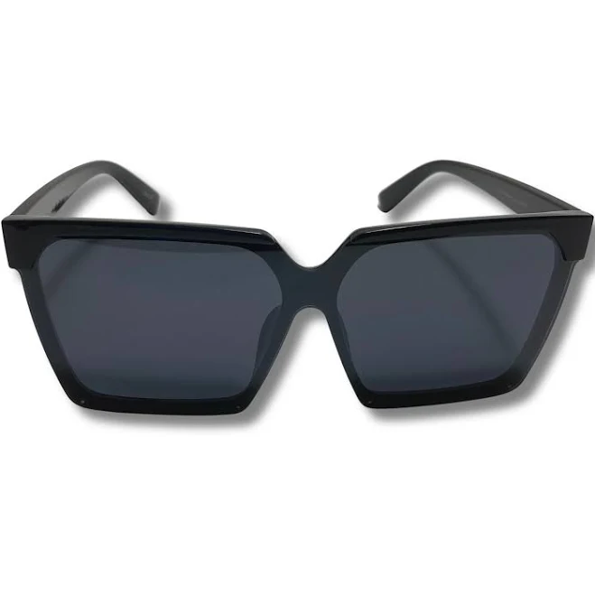The Vogue Women's Oversized Square Gradient Sunglasses