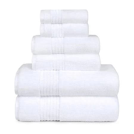 Liz Claiborne Signature Plush Bath Towel