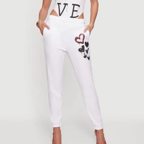 Women's Mid Rise Graffiti Heart Graphic Sweatpants