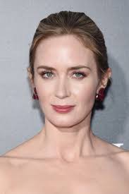 Emily Blunt Poster G1463402 - IcePoster.com