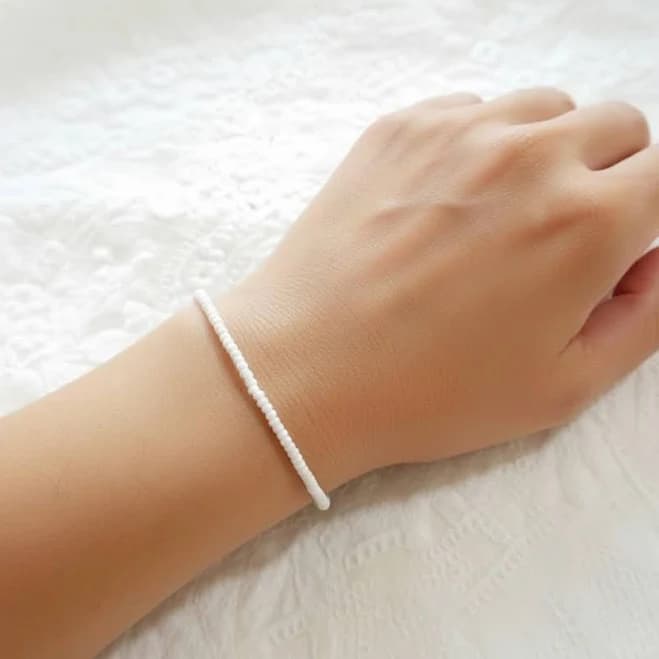 Minimalist Beaded Seed Bead Bracelet