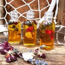 Flower Child Facial Oil - 1oz Glass Bottle – The Hippie Farmer