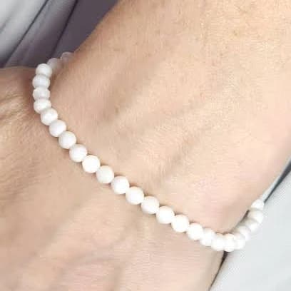 Minimalist Stretch Pearl Shell Beaded Bracelet