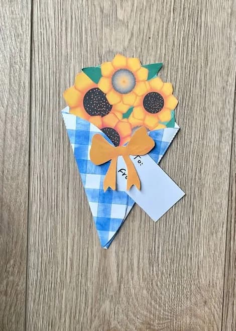 DIY Sunflower Bouquet Card: Cut & Glue Papercraft (PDF)