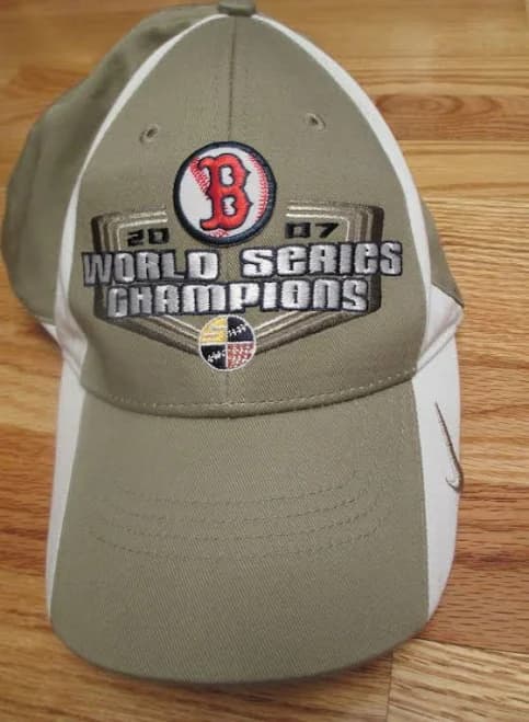 Nike 2007 WORLD SERIES BOSTON RED SOX CHAMPIONS (Adjustable) Cap BEIGE