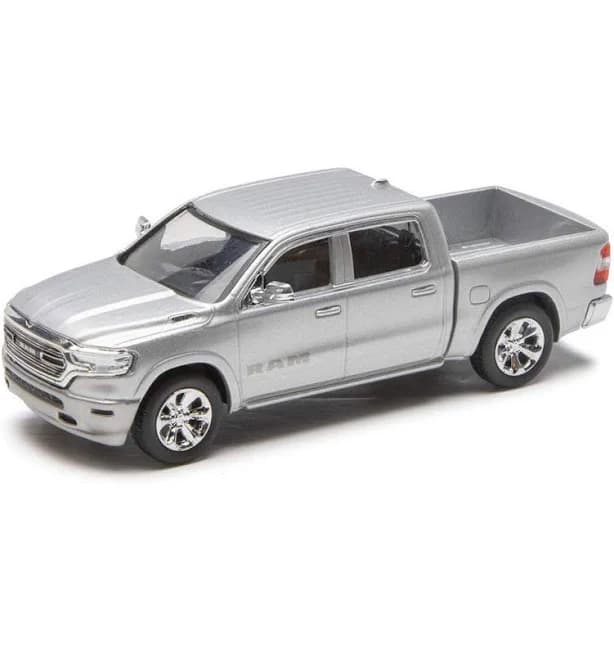 Motor Max Diecast Model Toy Car 2019 Dodge Ram 1500 Crew Cab Laramie