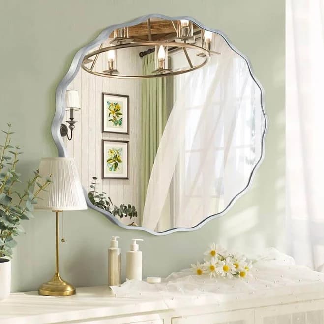 Hochwertiges 23.5 in. W x 23.5 in. H Round Silver Aluminum Alloy Framed Scalloped Wavy Wall Mirror
