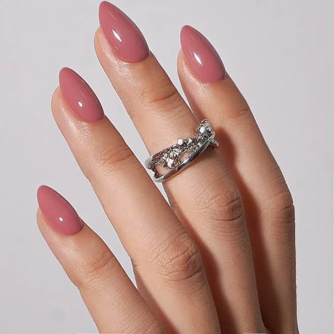 Curvlife Medium Almond Fake Nails