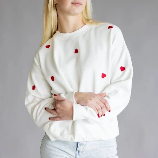Women's 1897 Active Embroidered Hearts Fleece Sweatshirt
