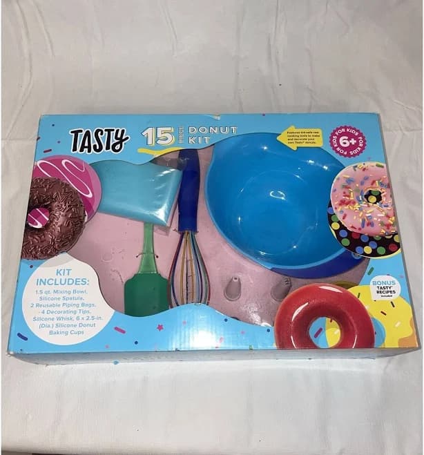 Tasty Kits Donut Gadget Set