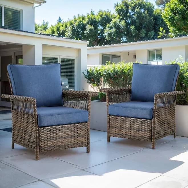 Opohoro Brown Wicker Outdoor Lounge Chair PE Rattan Armchair with Navy Blue Cushions for Patio Backyard Porch