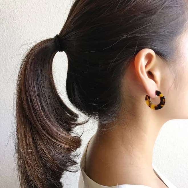 Hera Minimalist Tortoise Shell Hoop Earrings