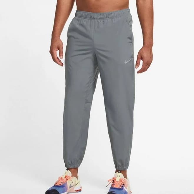 Nike Men's Dri-FIT Tapered Versatile Pants