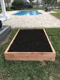 Cedar Raised Beds – Overalls