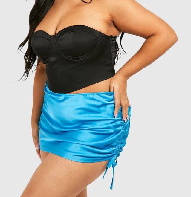 Boohoo Women's Plus Size Ruched Side Satin Mini Skirt