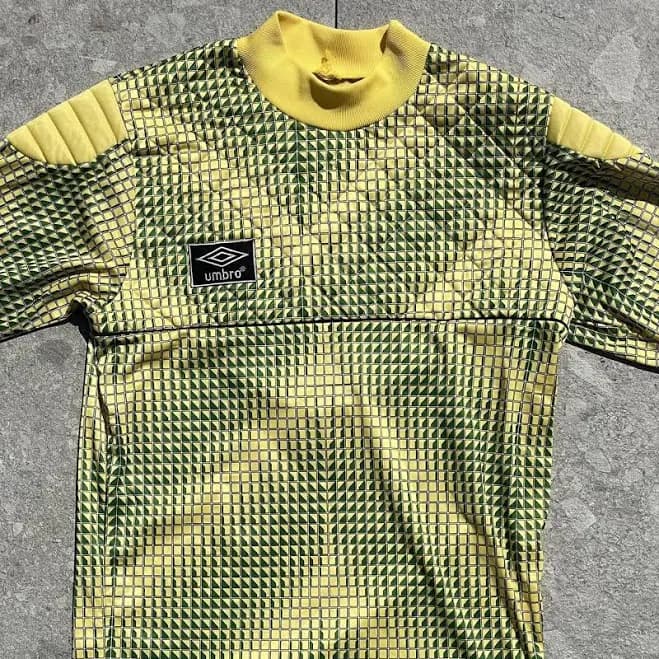 Umbro Vintage Goalkeeper Soccer Jersey, Green/Yellow, M-L, Retro Sportswear