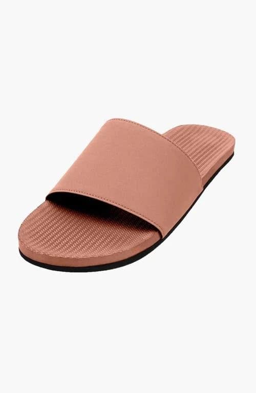 indosole Men's ESSNTLS Slide