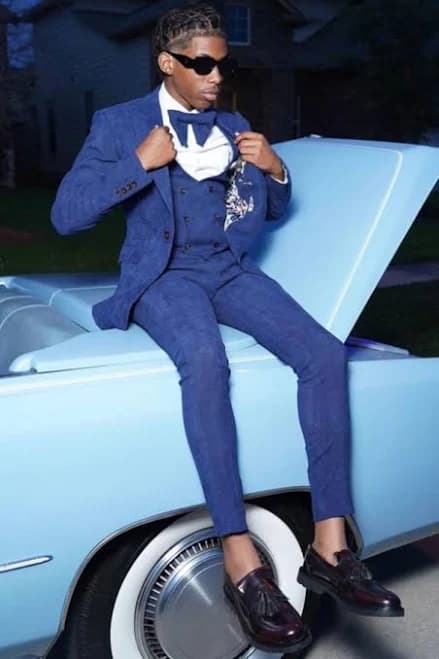 Modern Jacquard Slim Fit Prom Suit with Waistcoat
