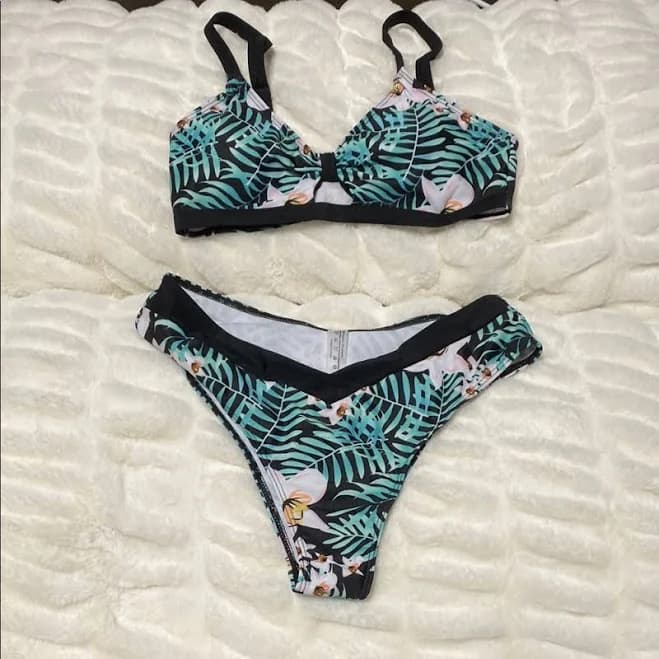 Green And Black Tropical Print Bikini Set With Bralette Top | Color: Black/Green | Size: M | Jaymeeospina's Closet