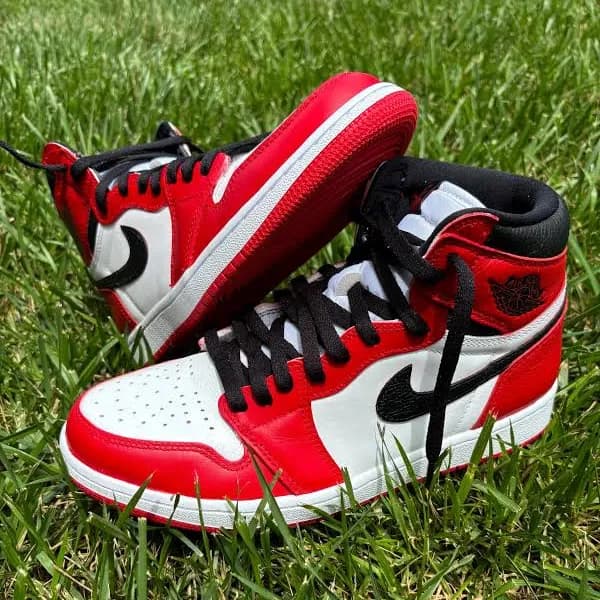 Jordan 1 Retro OG High Chicago Custom (OG Heritage base)