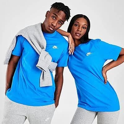 Nike Men's Sportswear Club T-Shirt