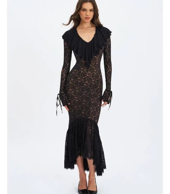 Miss Circle Parisa Lace Ruffled Mermaid Maxi Dress