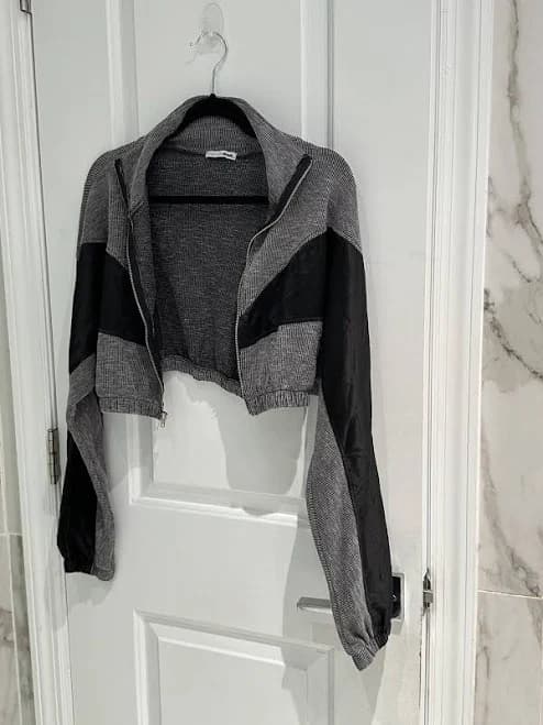 Fashion Nova Gray Black Color Block Light Crop Jacket Women’s Size