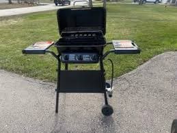 Expert 3 Burner Gas Grill for Sale in New Berlin, WI - OfferUp