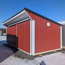 10x24 Horse Run-in with Tackroom | M-66 Groceries