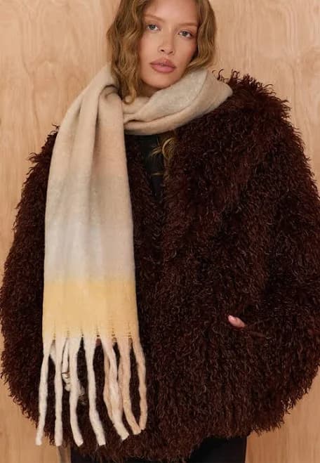 PrettyLittleThing Women's Plaid Tassel Blanket Scarf