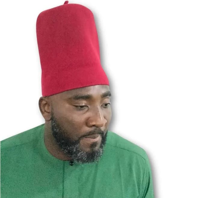 Original Igbo Men Red Cap, Traditional Chieftaincy Wool Medium Red Men