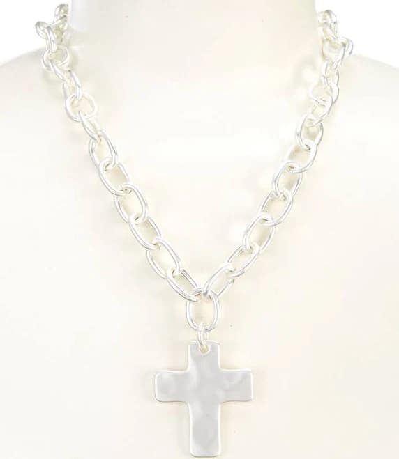 Southern Living Women's Wobbly Cross Chunky Chain Necklace