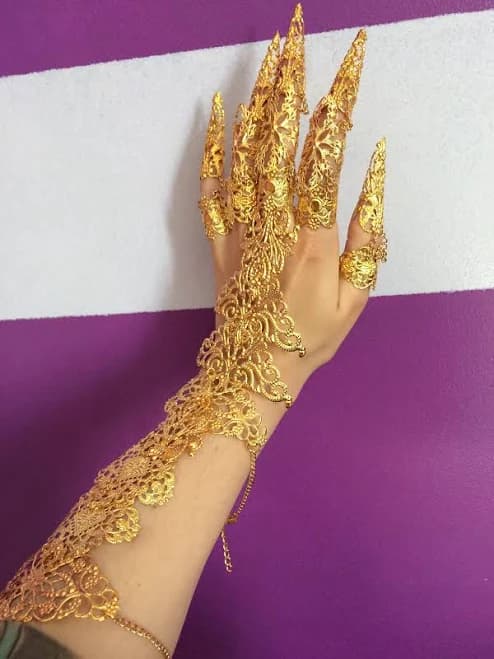 Articulated Gold Hands Armor and Full Finger Rings (10 Full Set)