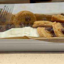 Wholesale Chocolate Chip Cookies & Milk Wax Melts. 6 oz. Soy Wax Melts for your store - Faire