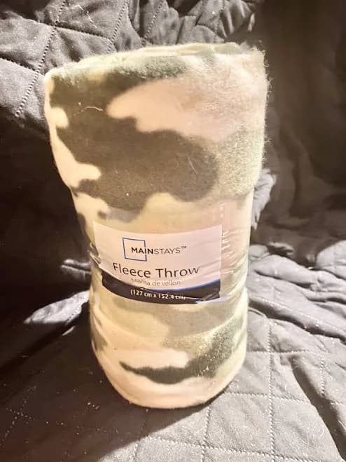 Mainstays New in Package Camouflage Fleece Throw