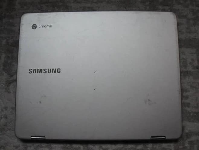 Samsung Chromebook Plus 513C24I 12.3" 2GHz 4GB RAM 32GB XE513C24