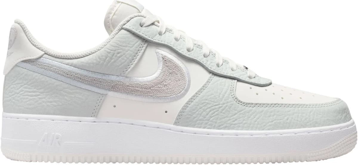 Nike Men's Air Force 1 '07 LV8 Sneakers