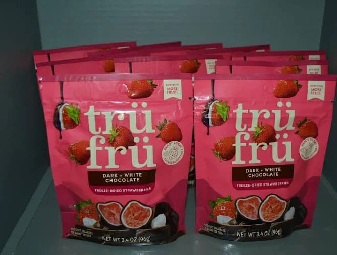10 Tru Fru White Dark Chocolate Covered Freeze Dried Strawberries, 3.4