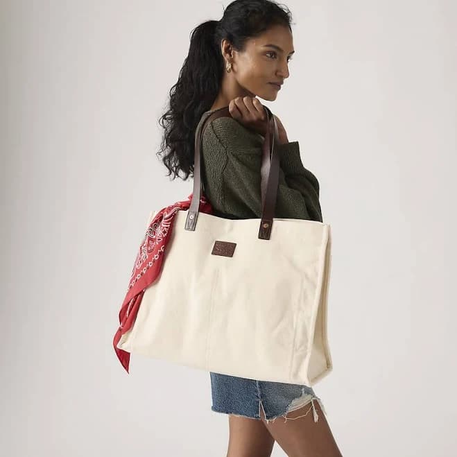 Levi's Women's Heritage Leather Tote Bag