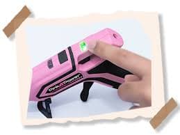 Amazon.com: Pink Power Mini kit de pistola de pegamento caliente inalámbrica con soporte, 20 varillas, funciona con pilas, inalámbrico, calentamiento rápido, recargable por USB, pistola de pegamento portátil para : Arte y