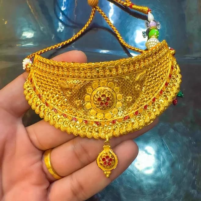22K Gold Choker Necklace with Red Stones