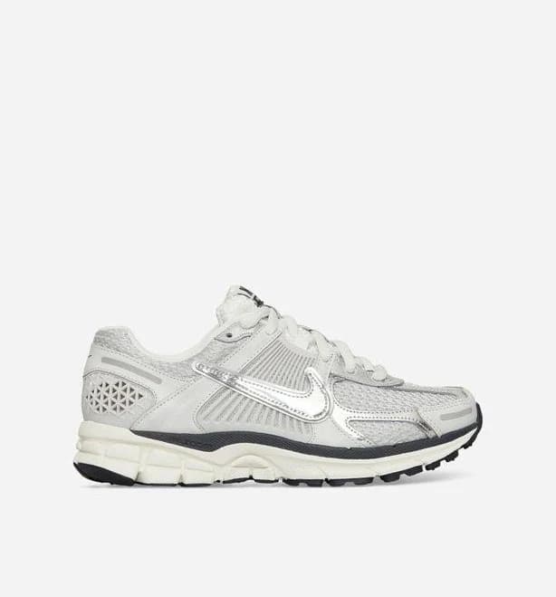 Nike Women's Zoom Vomero 5